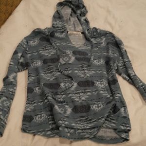 Wall Flower Light Sweater/Shirt